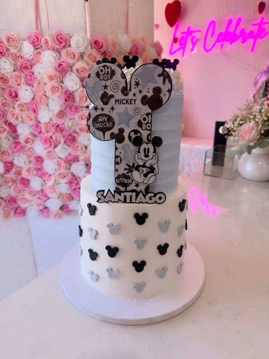 Birthday cake detail